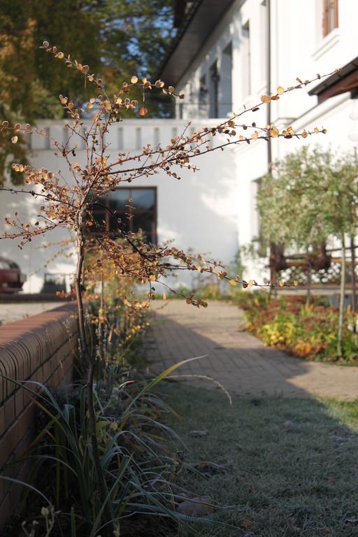 Dworek Bialy Domek Smardzewice Bagian luar foto